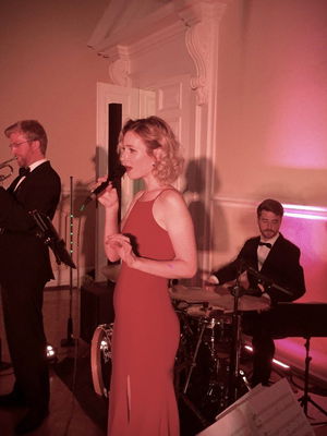 Event Bella And The Bourbon Boys Vintage Jazz Covers of Pop Songs London