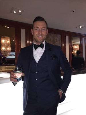 Event Keven Starl Cabaret & Close Up Magician Surrey