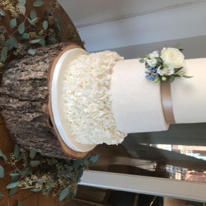 Zoe R booked Steve Scott for their wedding in Warwickshire Steve Scott Wedding DJ Review Wedding Warwickshire