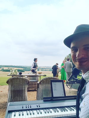 Event Jon Andrews Singer/Pianist London