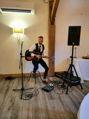 Event Tom Horts Singer Guitarist Lancashire