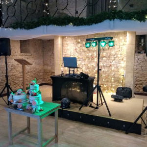 Chris P booked Steeve Mills for their wedding in Gloucestershire Steeve Mills Wedding DJ Review Wedding Gloucestershire