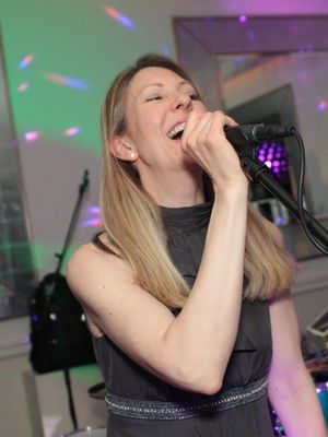 Event Happy Hour Function Band Kent