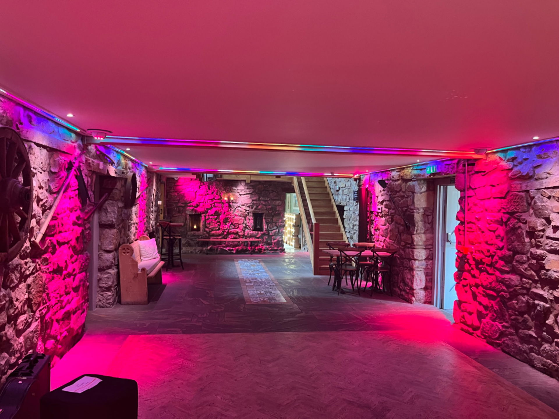 Dean Lands Singer Guitarist Review Wedding Denbighshire