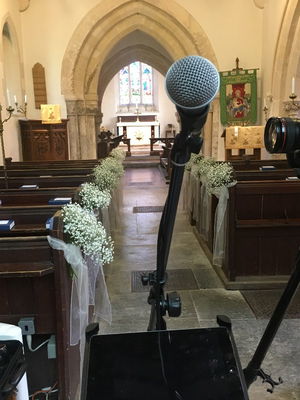 Event Kelly Barnes Singer Guitarist Northamptonshire