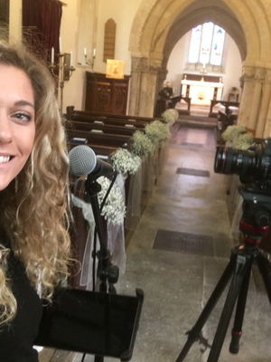 Event Kelly Barnes Singer Guitarist Northamptonshire