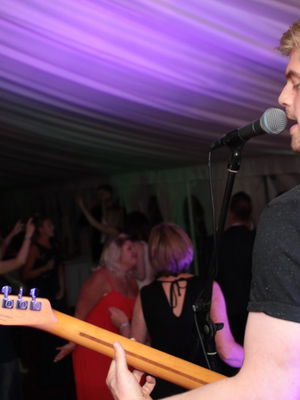 Event Happy Hour Function Band Kent