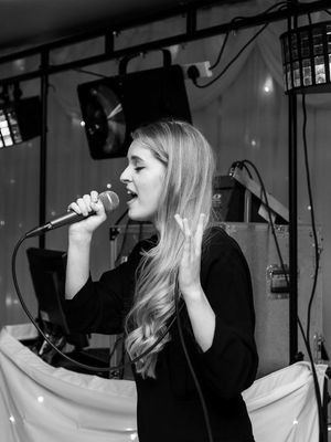 Event Victoria Ashley Solo Singer Cheshire