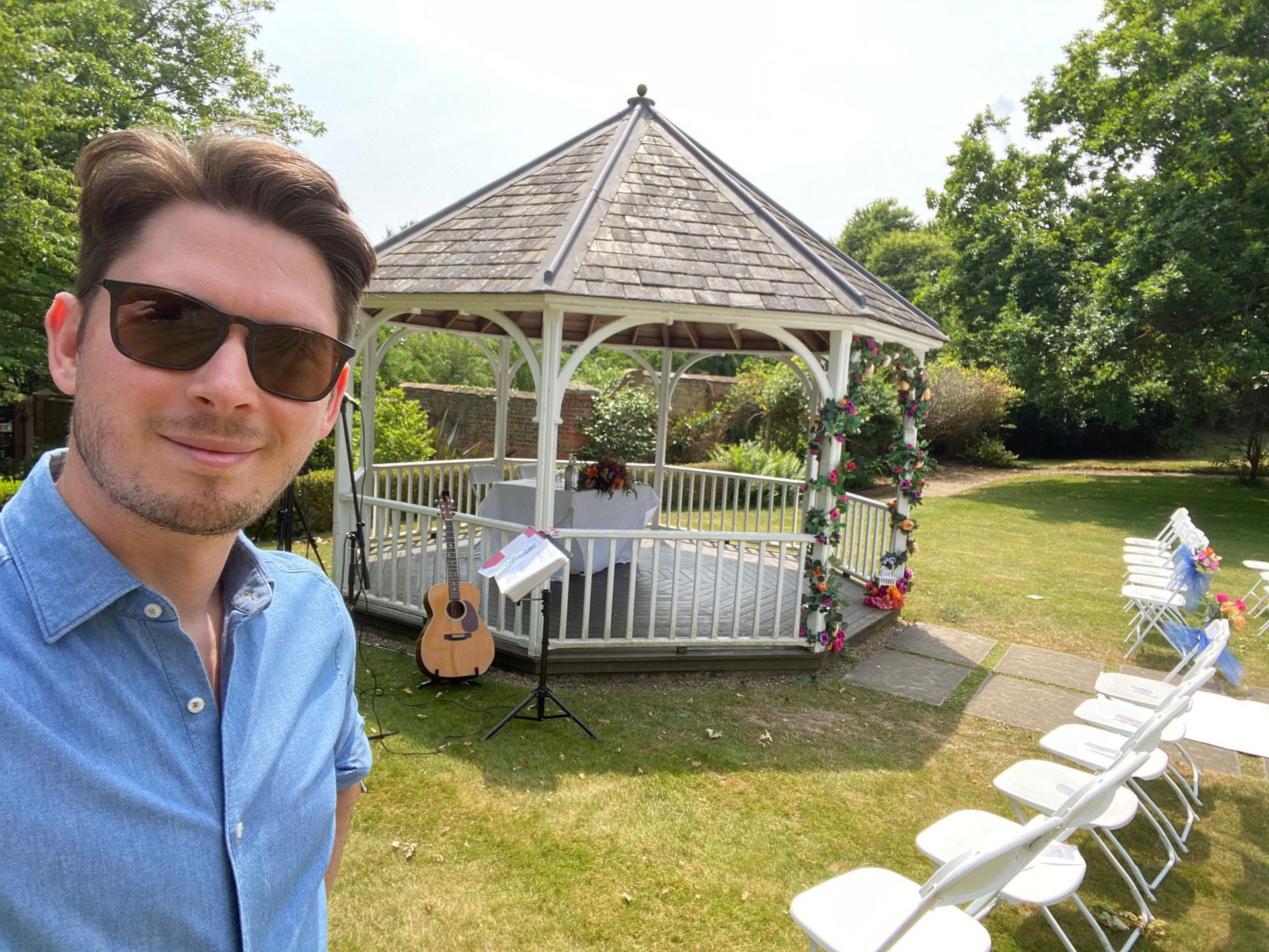 Daniel Cassini Singer Guitarist Review Wedding Kent