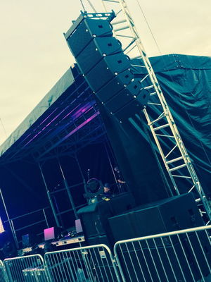 Event Riser Function Band Essex