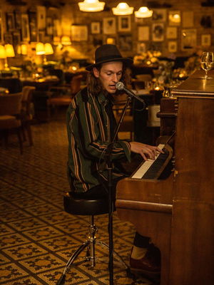 Event Russell Flynn Solo Singer, Pianist and Guitarist London