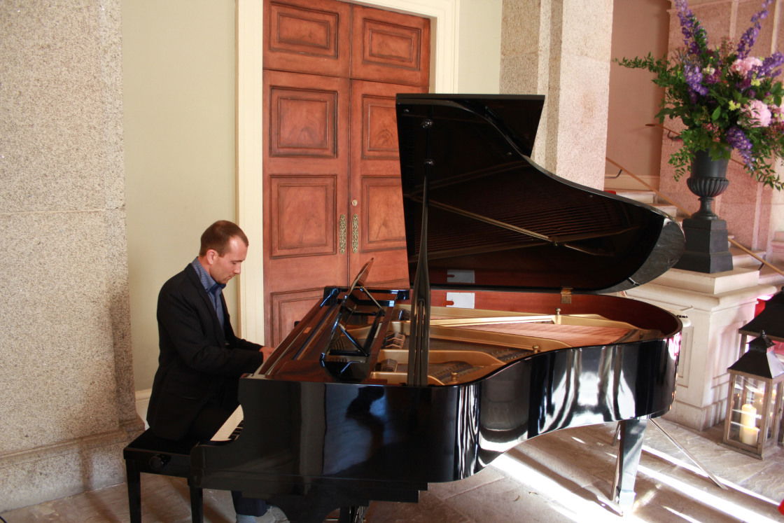 Jacob Ryan Pianist Review Corporate Event Dublin