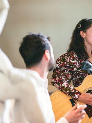 Event Isla Solo Singer/ Guitarist London