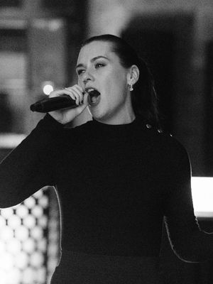 Event Secret Servers Singing Waiter Warwickshire