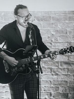 Event Marc Osborne Singer Guitarist East Yorkshire