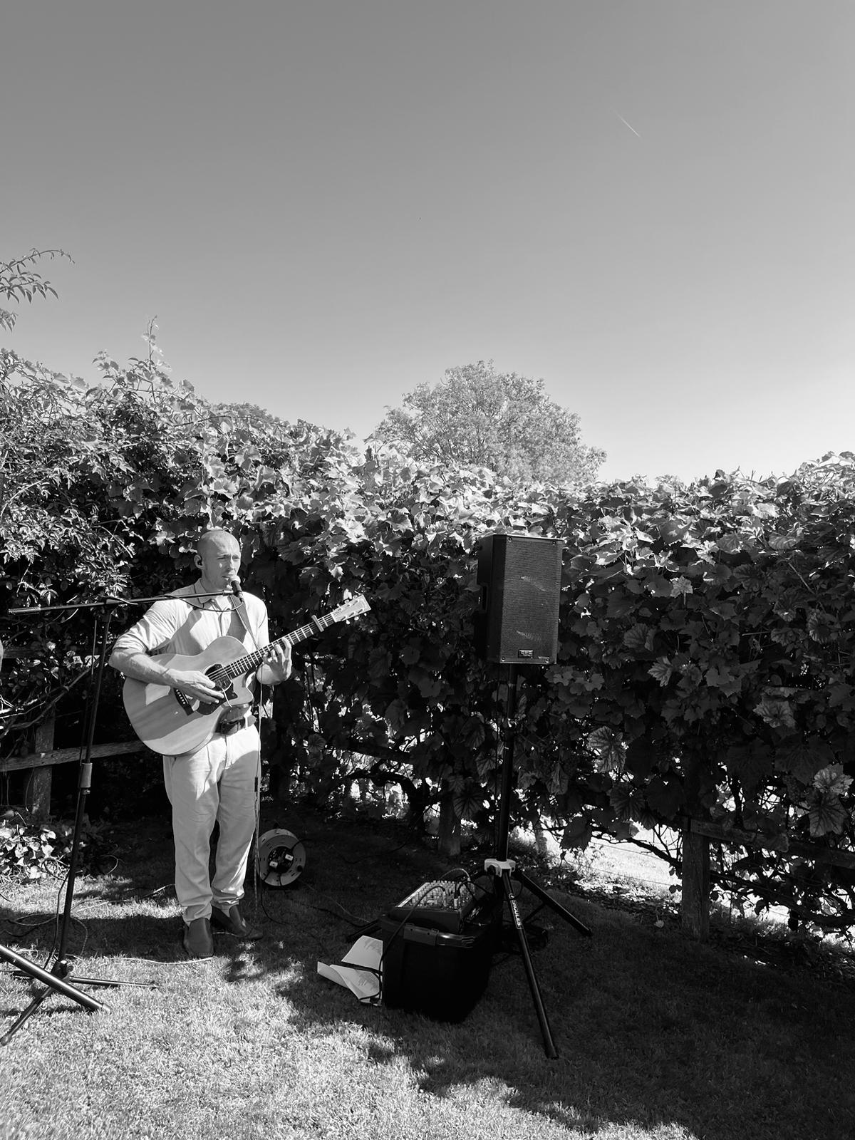 Joe Brian Singer Guitarist Review Wedding West Sussex