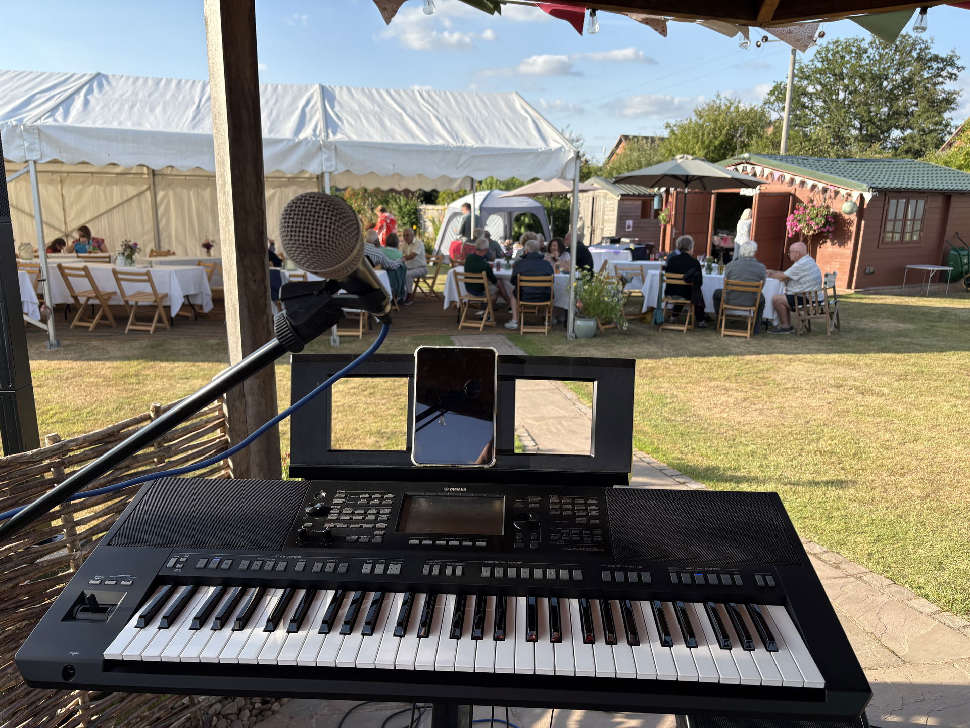 Joker and The Queen Solo Artist, Duo or Trio Review Private Party Herefordshire