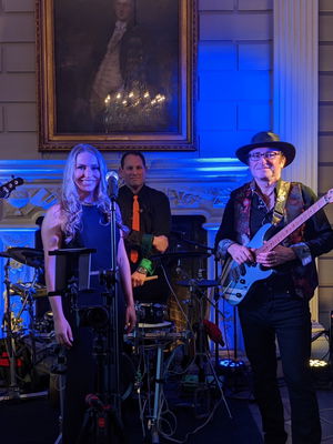 Event Twisted Pop Function Band Northamptonshire