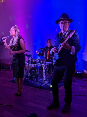 Event Twisted Pop Function Band Northamptonshire