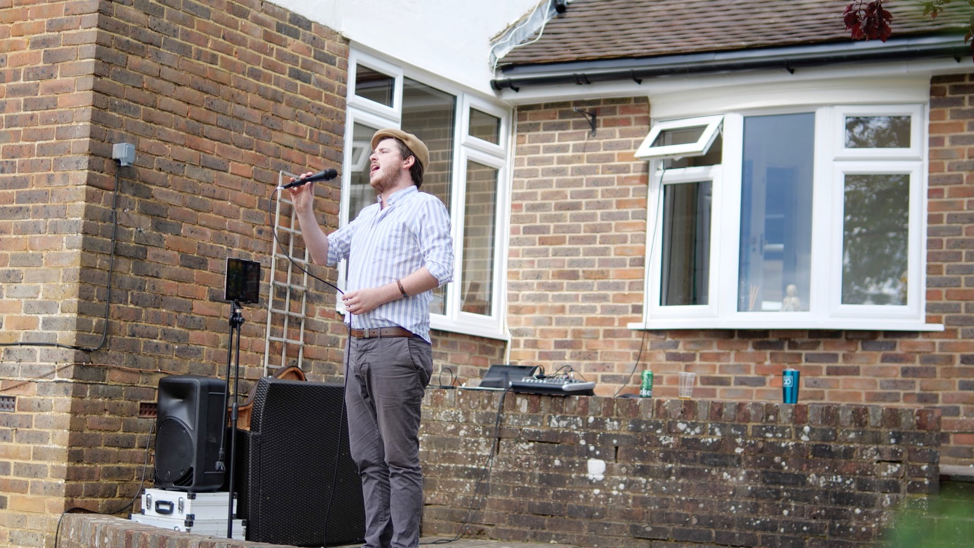 Tom Charles Singer Guitarist Review Private Party East Sussex