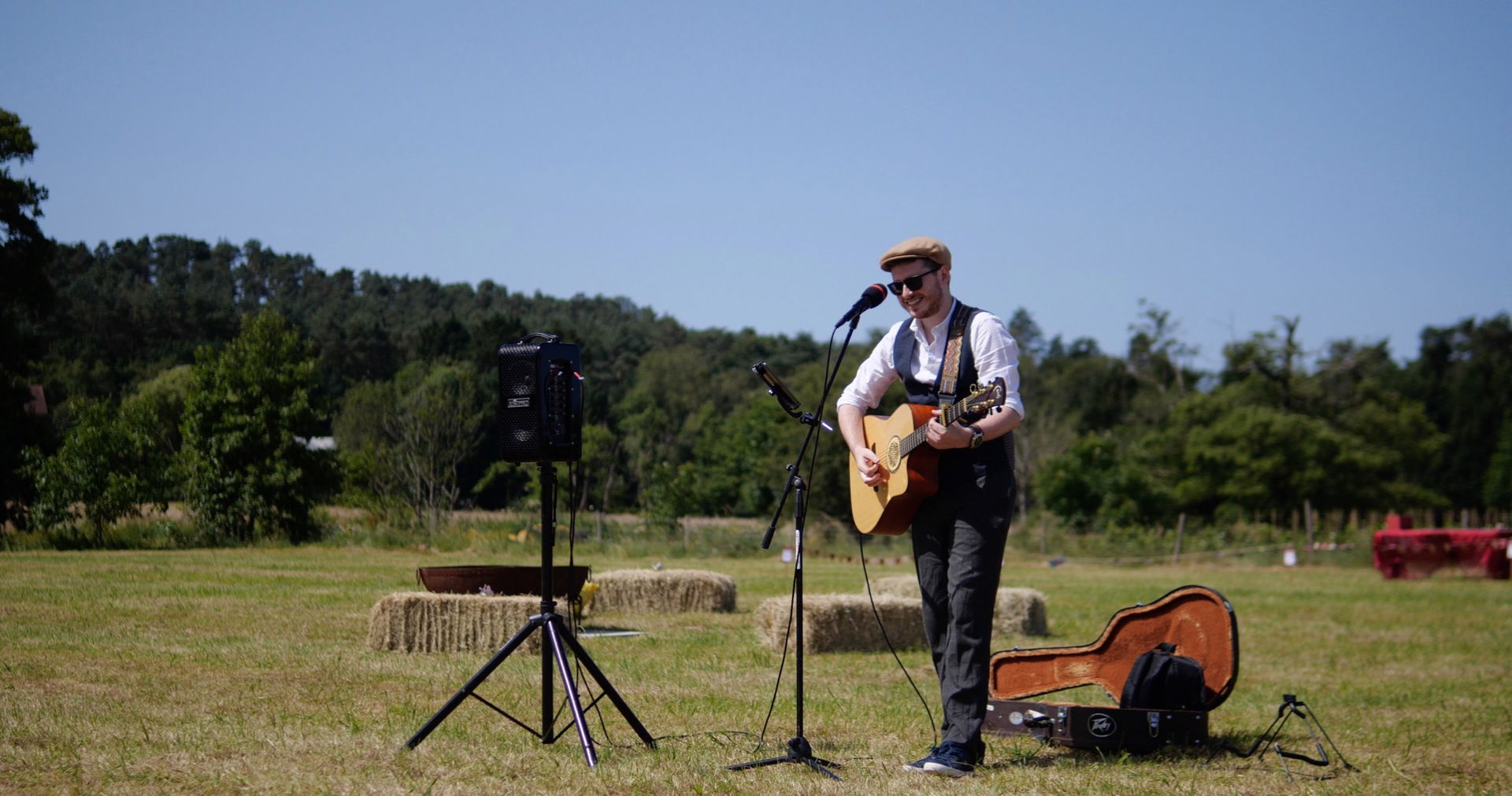 Tom Charles Singer Guitarist Review Wedding Surrey