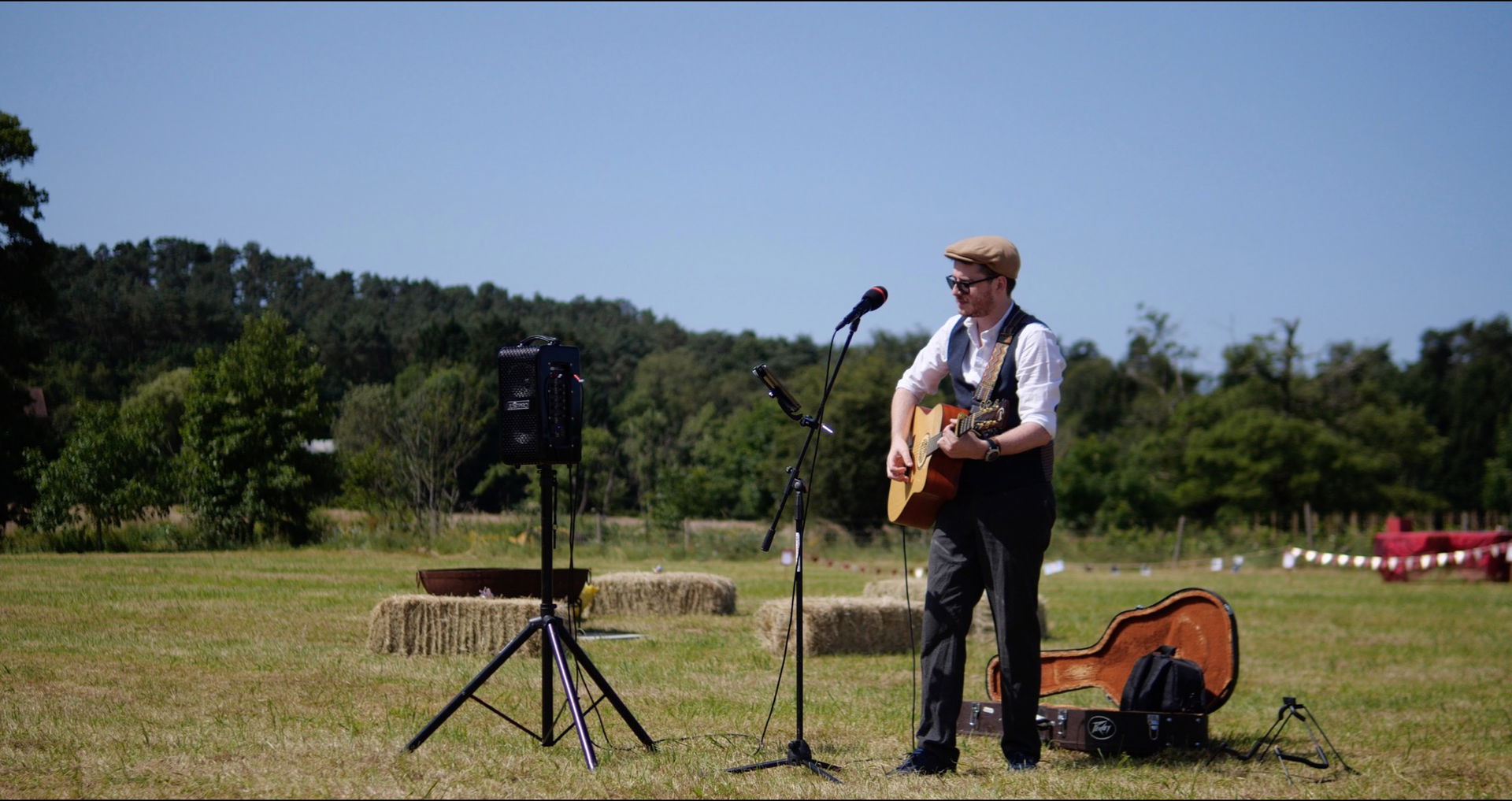 Tom Charles Singer Guitarist Review Wedding Surrey