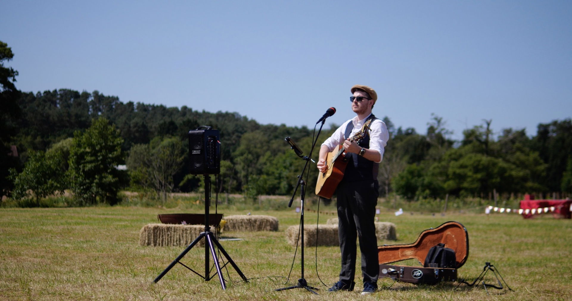Tom Charles Singer Guitarist Review Wedding Surrey