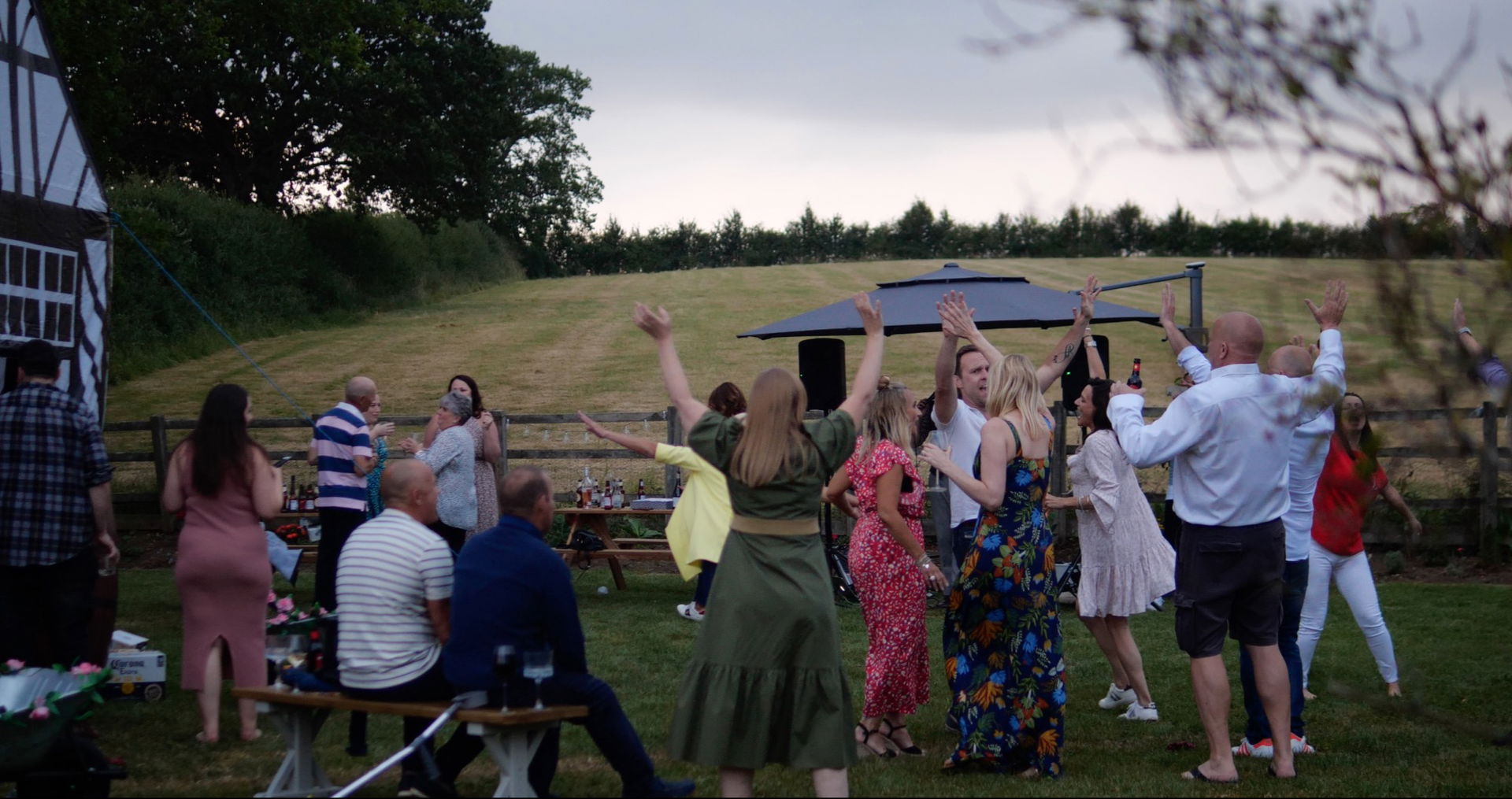 Tom Charles Singer Guitarist Review Private Party Wiltshire