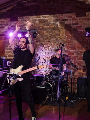 Event Happy Hour Function Band Kent