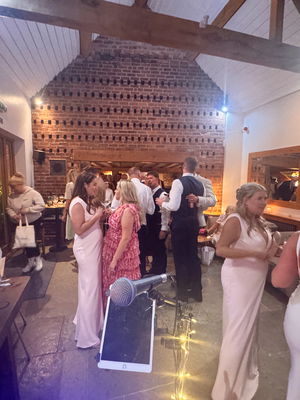 Event Kelly Barnes Solo Singer Guitarist Northamptonshire