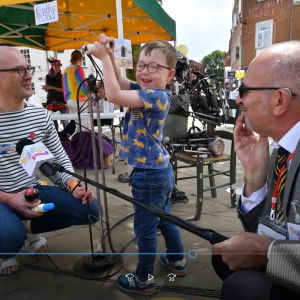 Comedy News Crew Street Performer Review Festival / Outdoor Event Buckinghamshire