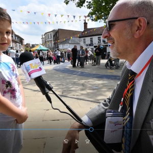 Comedy News Crew Street Performer Review Festival / Outdoor Event Buckinghamshire