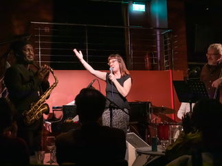 Promo Jazz With A Twist Jazz, Swing and Latin Singer Nottinghamshire