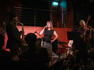 Promo Jazz With A Twist Jazz, Swing and Latin Singer Nottinghamshire