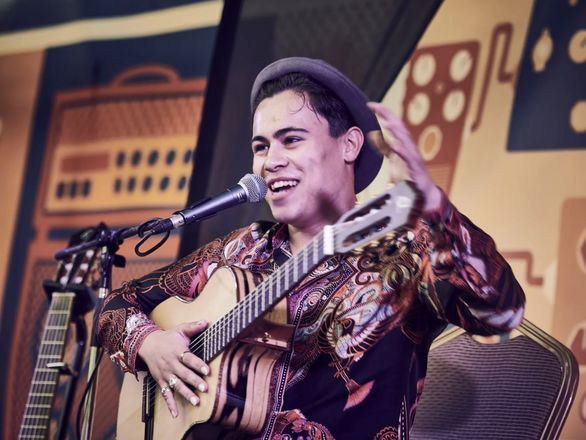 Promo Billy Martinez Classical Guitarist Buckinghamshire