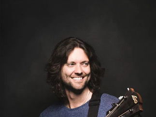 Promo Henry Hunter Solo Singer-Guitarist North Yorkshire