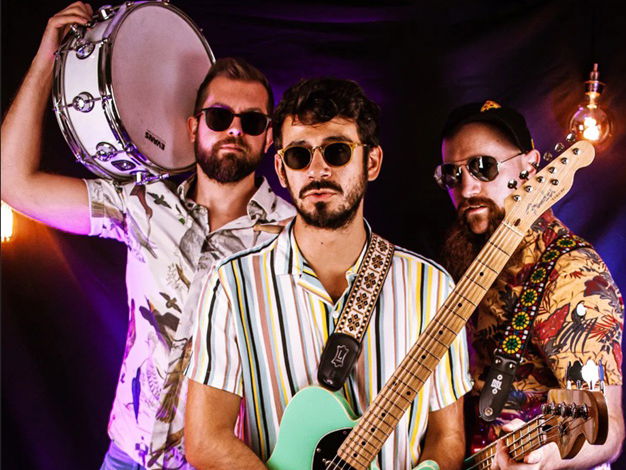 artists similar to Live Forever