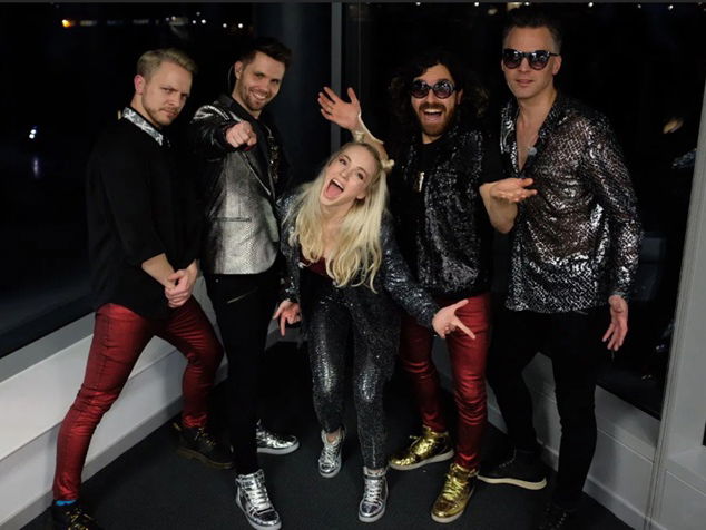 artists similar to Parade