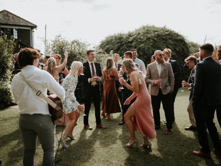 Promo Luciano Singer Guitarist East Sussex