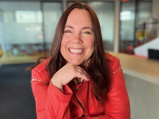 Promo Dr Jo Salter MBE Speaker Surrey
