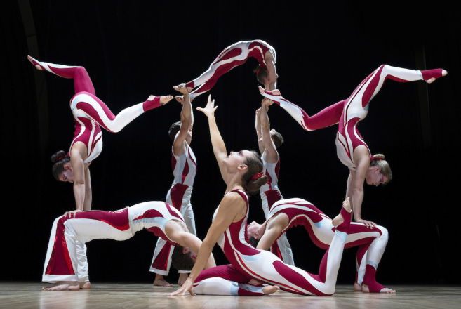 Promo Acrobatic Acts Circus Performer London