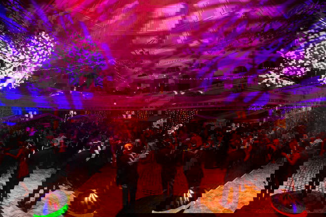 Promo VoxBox Acapella Vocal Group Norfolk