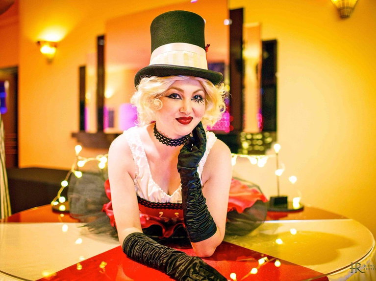 artists similar to Circus Living Tables