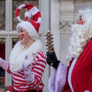 Promo Christmas Stilt Walkers  Leicestershire