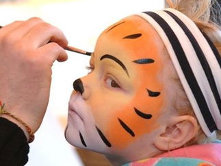 Promo Face Painter and Glitter Artist Face Painter London
