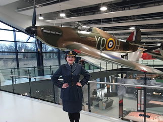 Promo Lily Belle Solo Singer With Tracks Bedfordshire