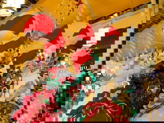 Promo Christmas Baubles Mix and Mingle Christmas Entertainers East Sussex