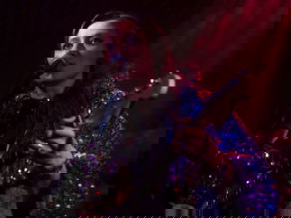 Promo Vivian Solo Singer-Pianist and Guitarist Derbyshire