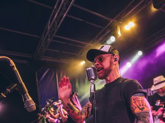 Promo Dynamo and the Horns Soul, Pop and Motown Party Band Cheshire