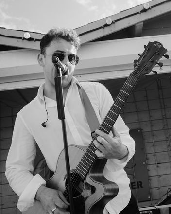 Promo Let Them Have It Rock and Pop Party Band West Sussex